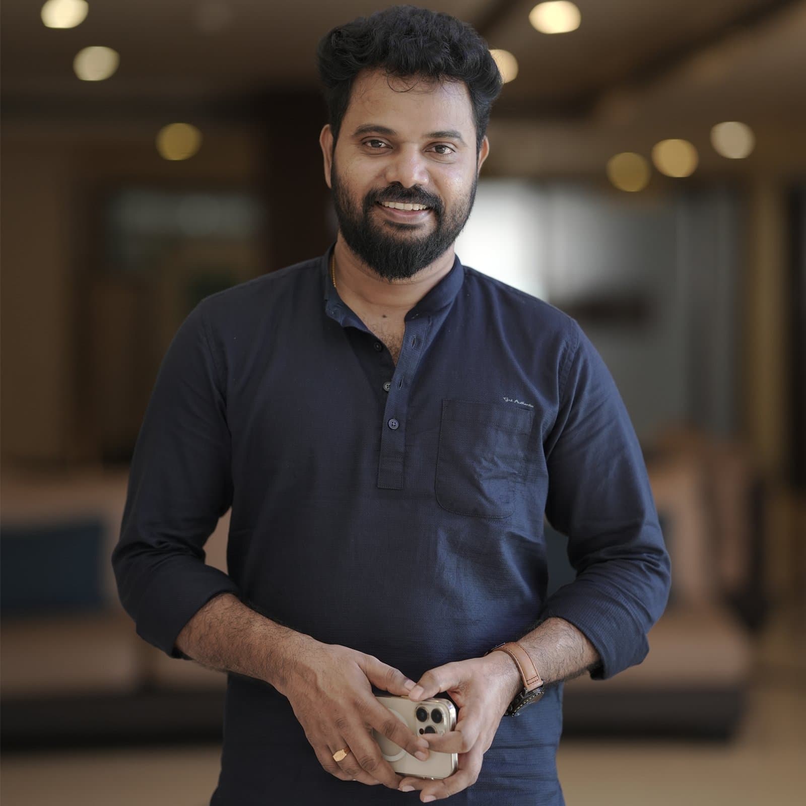അന്ന് ടാപ്പിങ് മുതൽ കെട്ടിടപ്പണി വരെ ചെയ്തു, ഇന്ന് നായകൻ